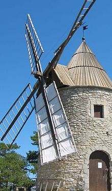 Comment fabriquer moulin vent bois ?